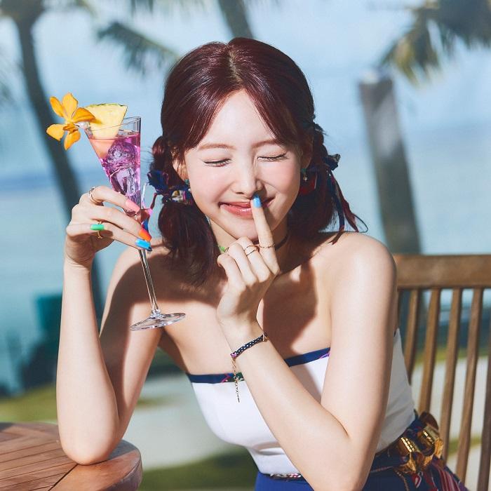 NAYEON